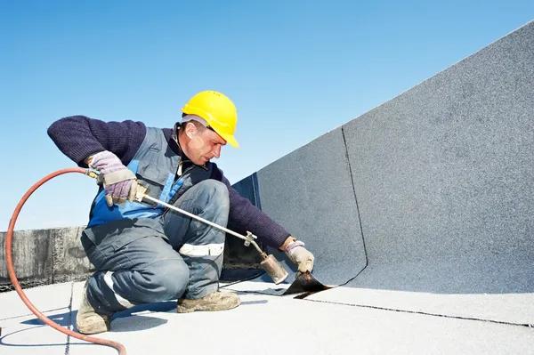 Knoxville Roofing Services That Stand Up to Harsh Weather