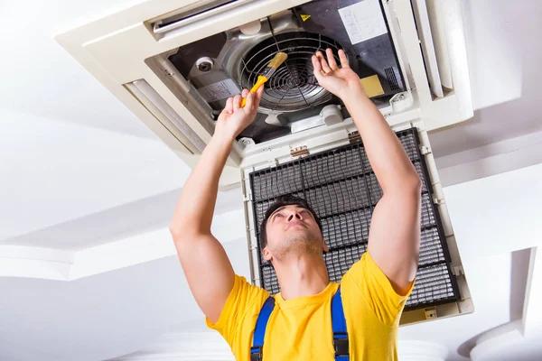 Common Air Conditioner Problems Fixed by AC Repair Des Moines Technicians